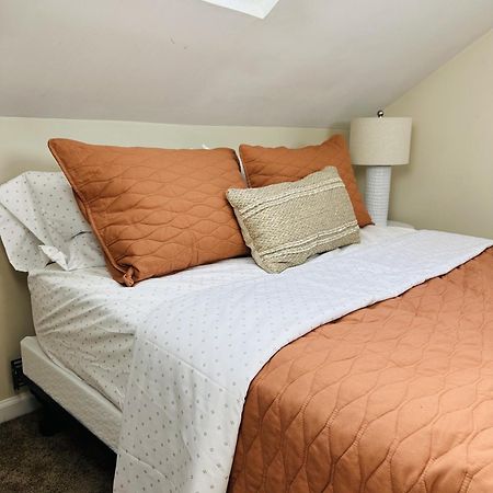 Cozy, Pleasant 2Br Apt In Beach Community! Norwalk Exterior foto